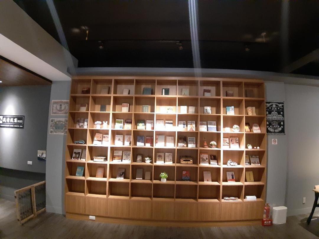 藏青民宿the Wind Guesthouse-Youth Inn Tchaj-nan Exteriér fotografie